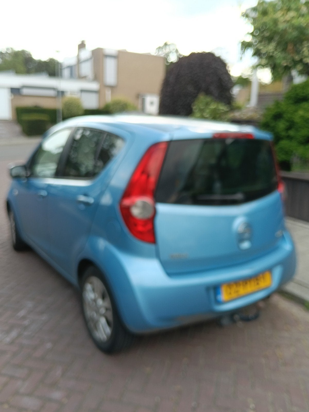 Opel Agila 1.2 16V 69KW 2011 Blauw, Auto's, Opel, Voorwielaandrijving, 40 €/maand, 4 cilinders, 965 kg