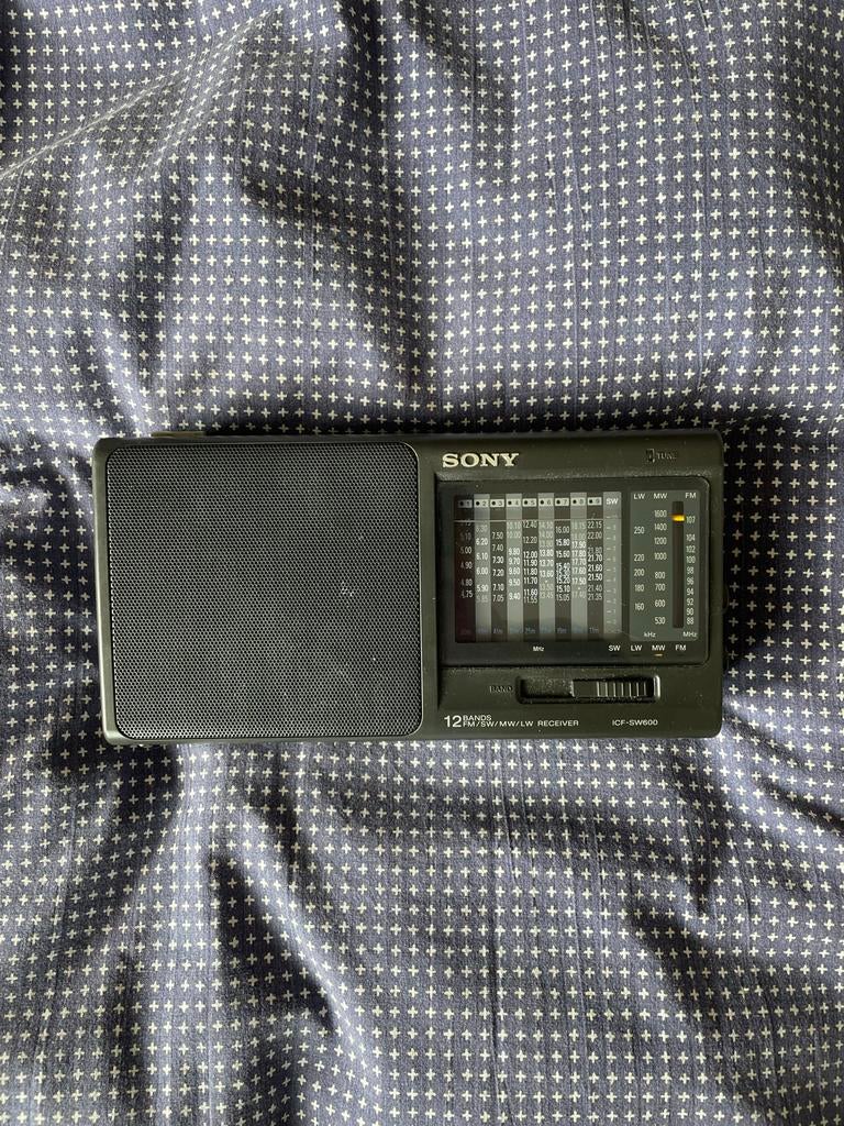 Sony Transistorradio ICF-SW600 - FM/MW/LW/SW - Noodpakket, Ophalen of Verzenden, Gebruikt, Transistorradio