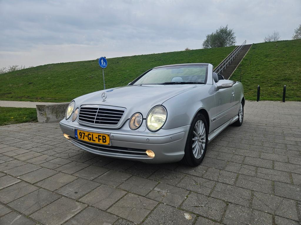 MB CLK200 AMG Cabriolet Hardtop Wiesmann MEEST UNIEKE VAN NL, Automaat, 1998 cc, Achterwielaandrijving, 4 cilinders