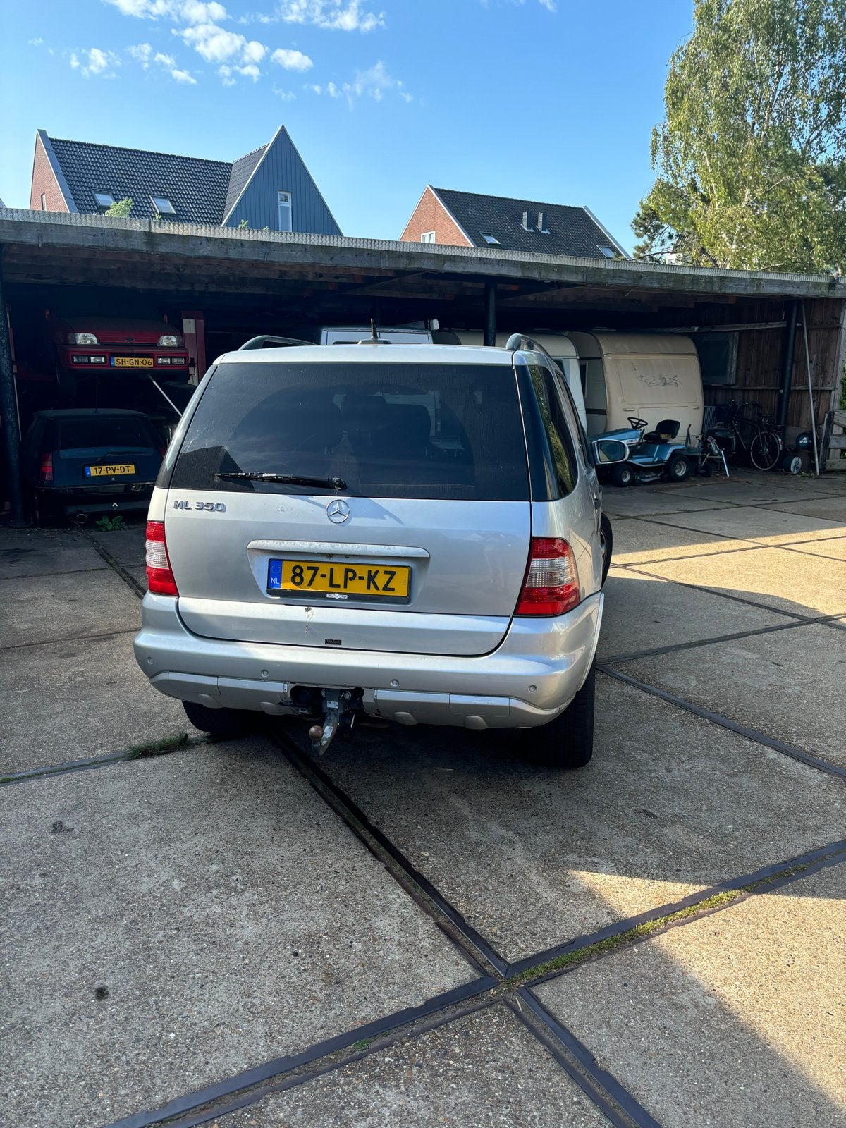 Mercedes-Benz M-Klasse 3.7 Ml350 4MATIC AUT 2003 Grijs, Auto's, Mercedes-Benz, Automaat, 138 €/maand, 7 stoelen, Origineel Nederlands
