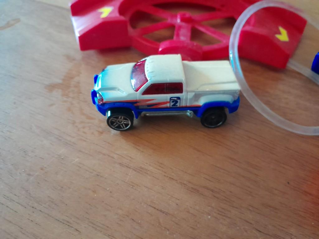 Hot wheels racebaan, Kinderen en Baby's, Speelgoed | Racebanen, Ophalen, Hot Wheels, Elektrisch, Met looping
