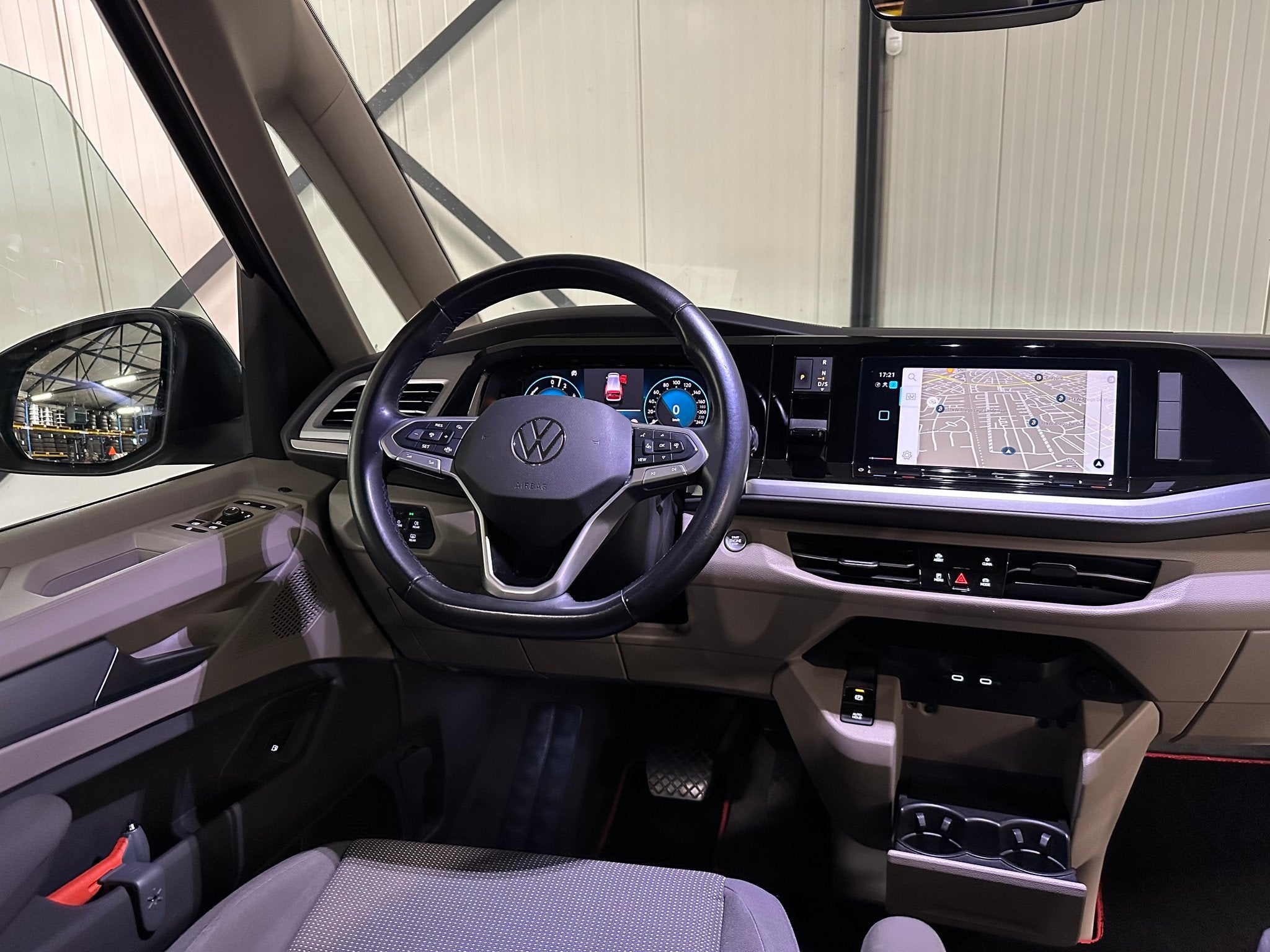 Volkswagen Multivan 1.4 eHybrid | L2 Life 6-Pers | SOH 91% |, Auto's, Automaat, Gebruikt, Euro 6, 6 stoelen