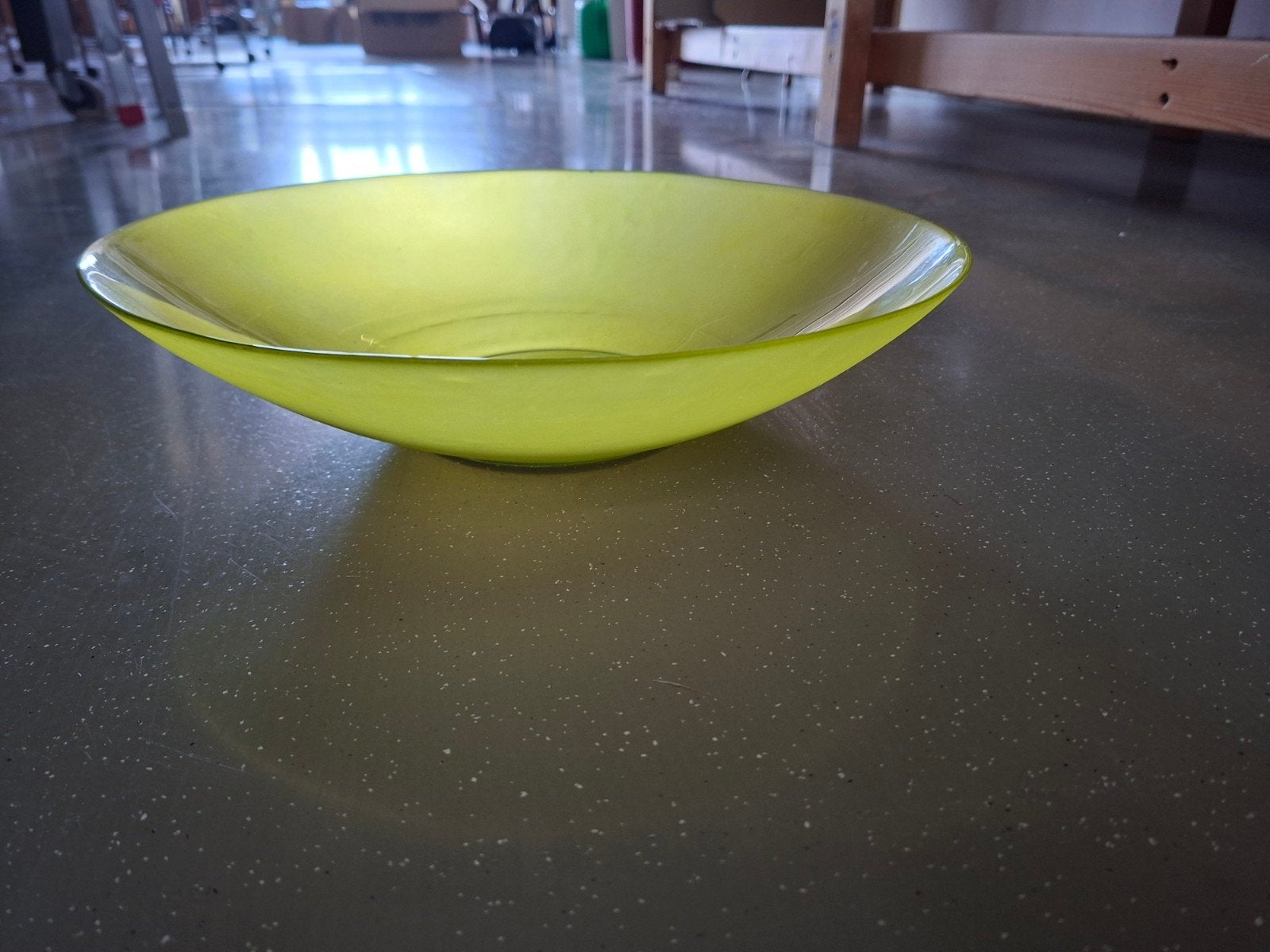 Grote decoratieve schaal van glas, limoengroen, Ophalen of Verzenden