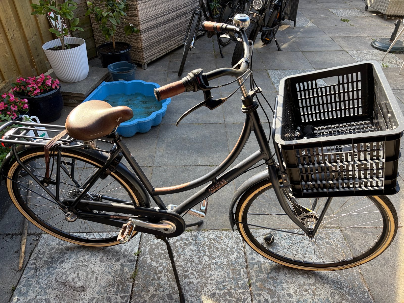 Zo goed als nieuwe zwarte Pointer damesfiets, Zo goed als nieuw, 50 tot 53 cm, Trommelrem, Ophalen