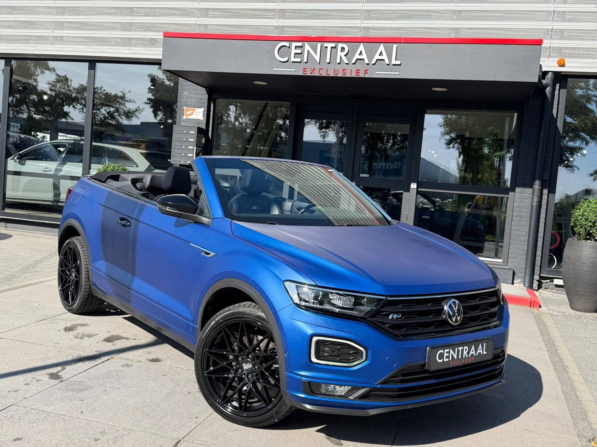 Volkswagen T-Roc Cabrio 1.5 TSI R-Line Edition Blue Leder|Be, Auto's, 4 cilinders, Blauw, Bedrijf, Geïmporteerd