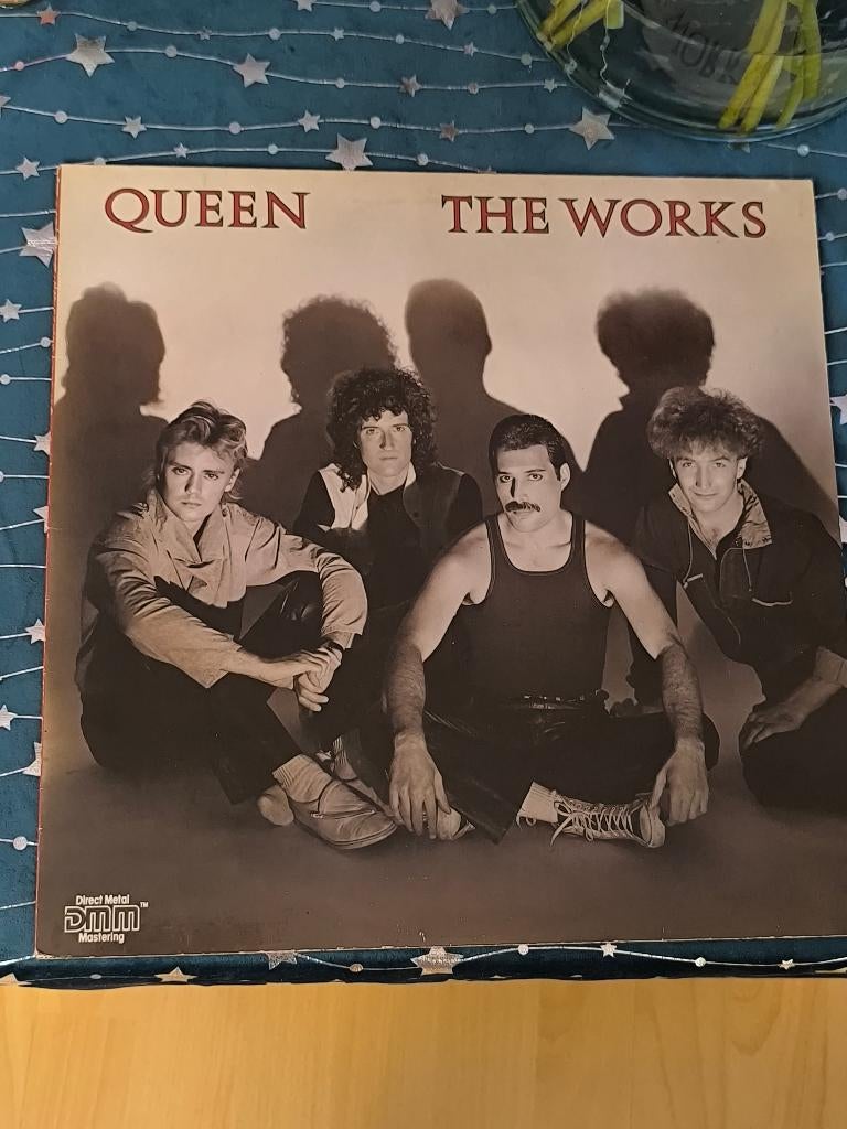 Queen – The Works LP (1984), Cd's en Dvd's, Vinyl | Rock, Gebruikt, 1980 - 1989, Ophalen of Verzenden, 12 inch