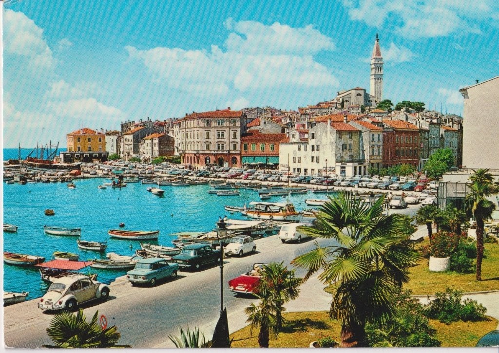 Kroatie, Rovinj met auto's , Skoda Felicia Cabriolet, NSU, Ophalen of Verzenden, 1960 tot 1980, Gelopen, Overig Europa