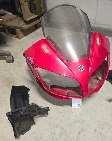 Yamaha Fazer 1000 (2001-2005) voorkuip rood - schade, Ophalen, Gebruikt