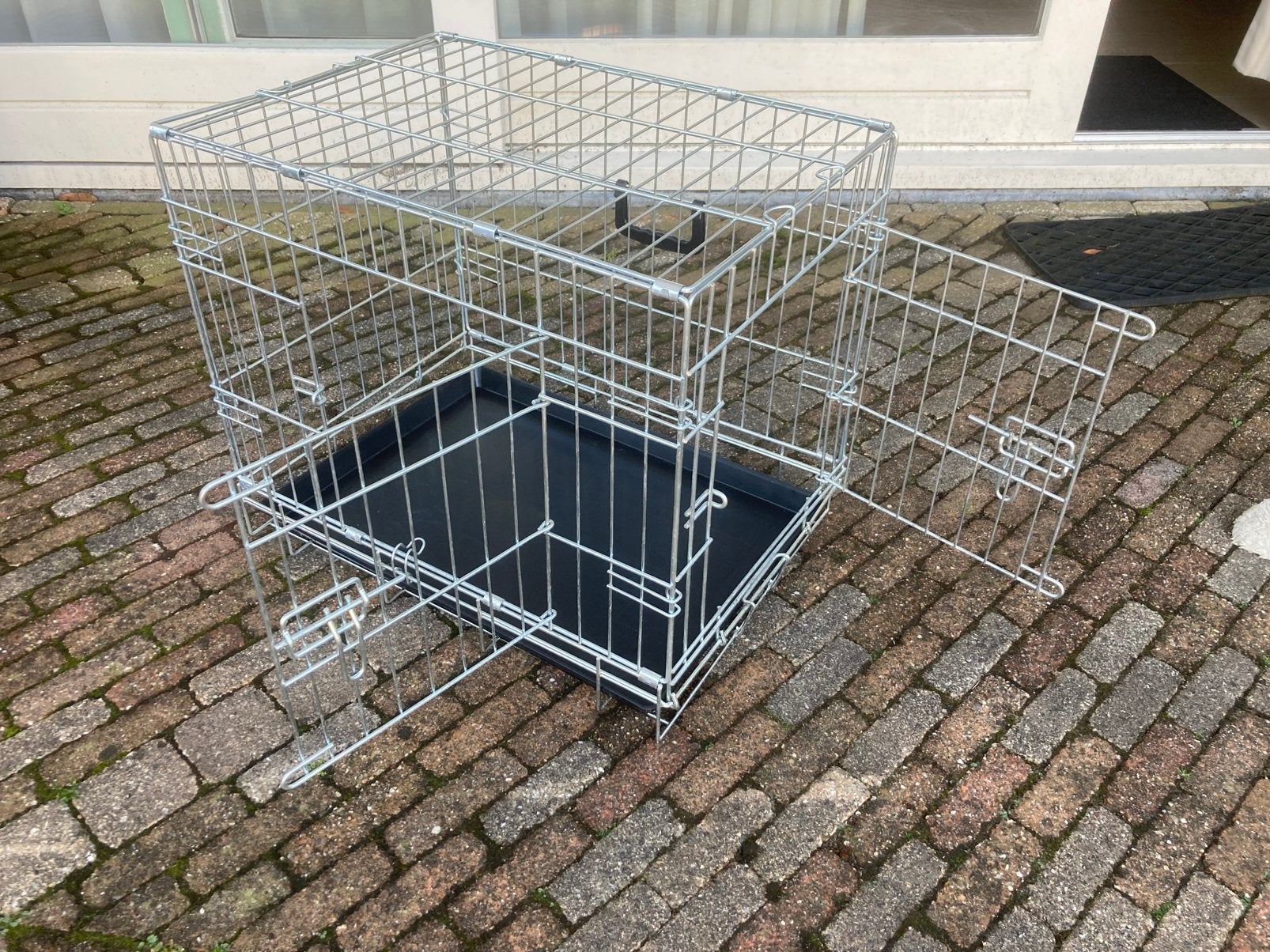 Kleine hondenbench 2-deurs en inklapbaar, Ophalen, Zo goed als nieuw