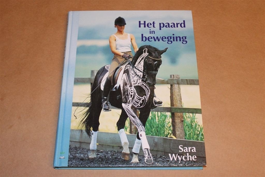 Het Paard in Beweging — Beter Rijden door Anatomie Kennis, Boeken, Ophalen of Verzenden, Zo goed als nieuw, Paarden of Pony's