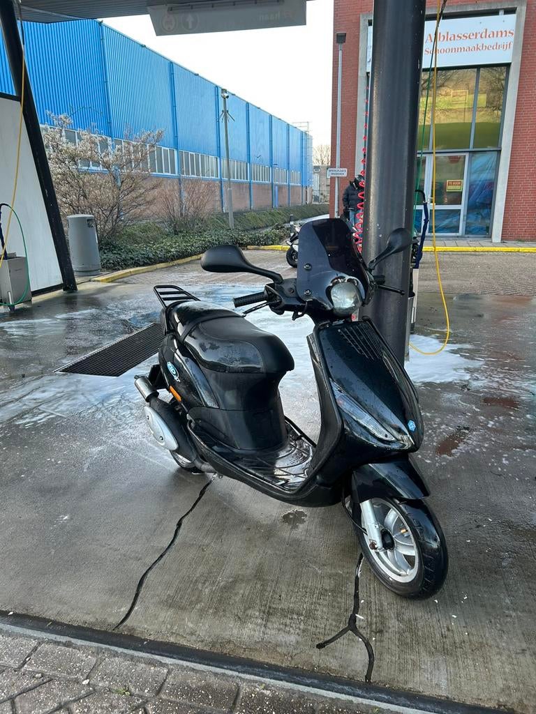 Piaggio Zip 2-takt 70cc – netjes!  (teruil eventueel), Ophalen, Tweetakt, Zip, Zo goed als nieuw