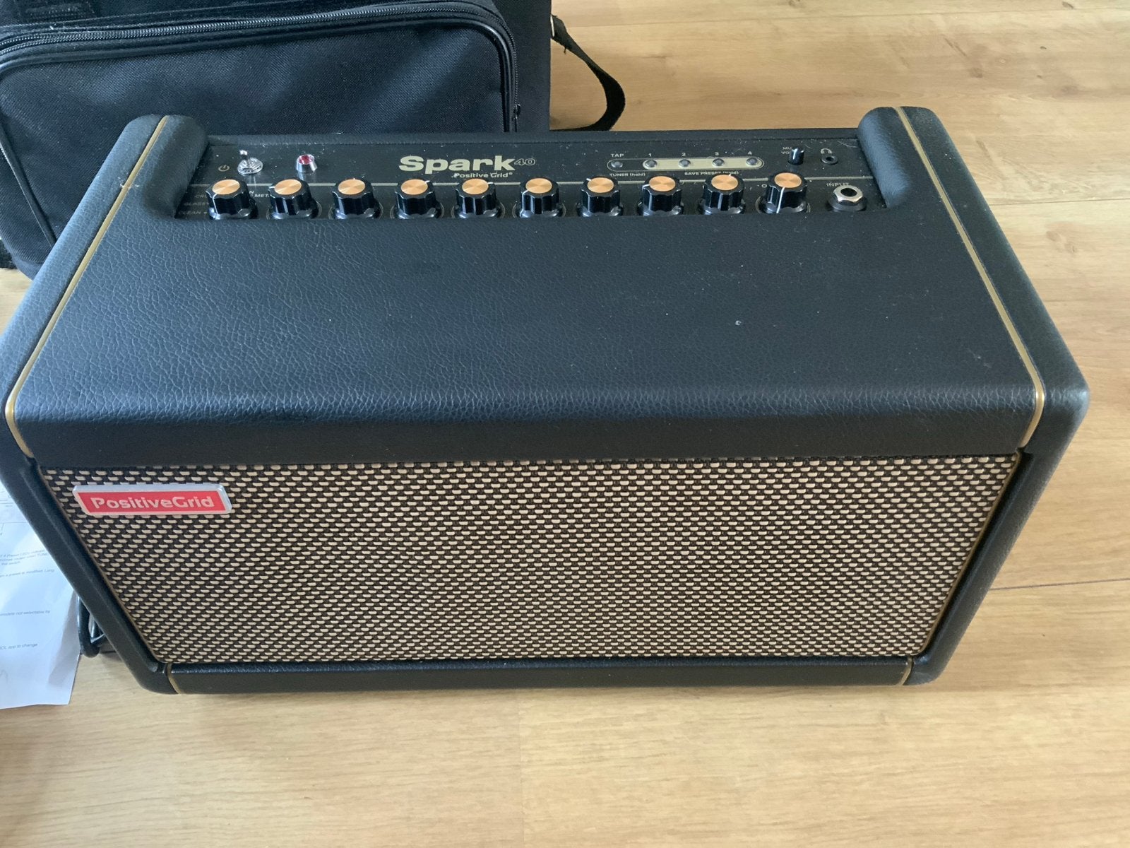 Positive Grid Spark 40 Gitaarversterker met Airstep en tas, Muziek en Instrumenten, Versterkers | Bas en Gitaar, Ophalen of Verzenden