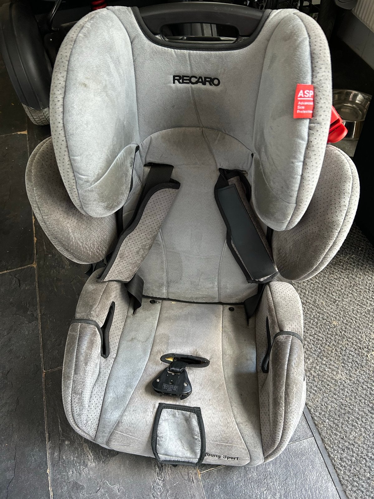 Recaro Young Sport autostoel - Grijs, Kinderen en Baby's, Autostoeltjes, Zijbescherming, 9 t/m 36 kg, Ophalen, Overige merken