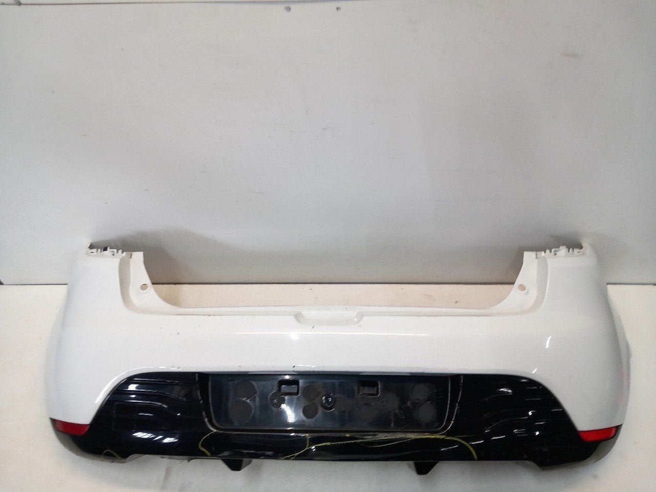 Bumper achter Renault Clio, Auto-onderdelen, Onderdelen@venauto.nl, Van der Ven Autorecycling B.V., Gebruikt, Ettenseweg 76, 4706 PB Roosendaal, The Netherlands