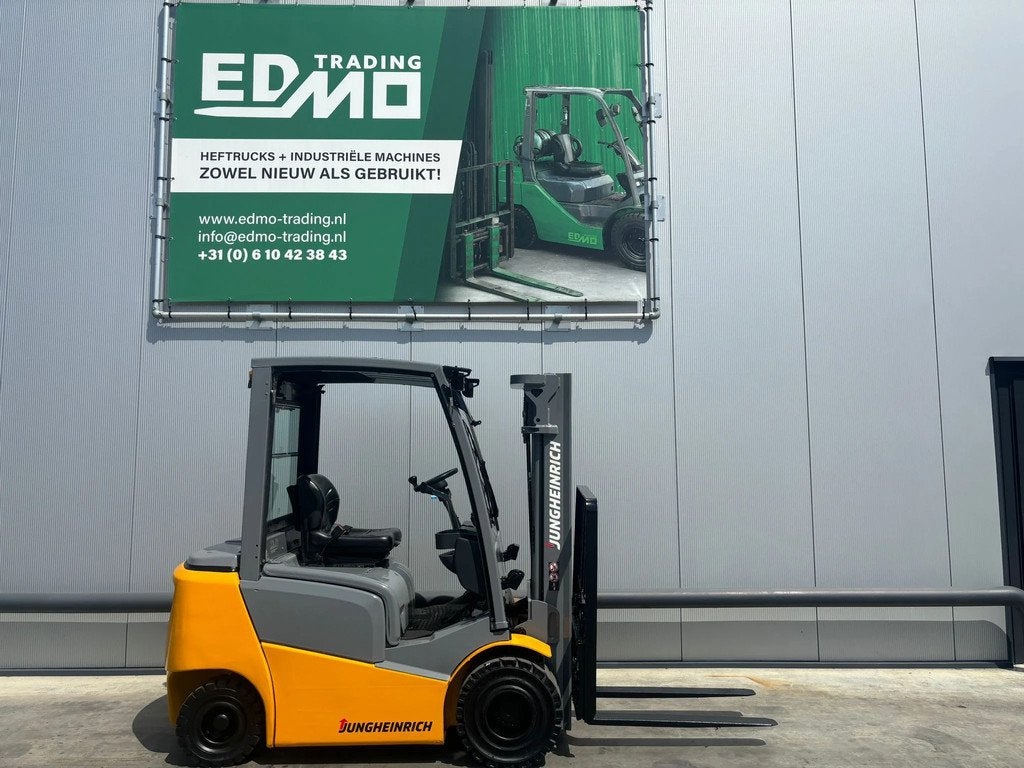 Jungheinrich DFG320 Heftruck Diesel (bj 2017)