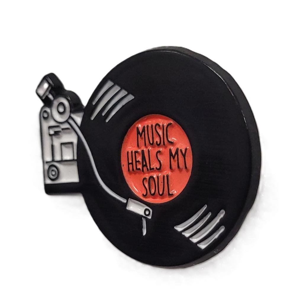 Music heals my soul vinyl metalen pin speldje pins, Info@deconoord.nl, Deco Noord, Nieuw, Ophalen of Verzenden