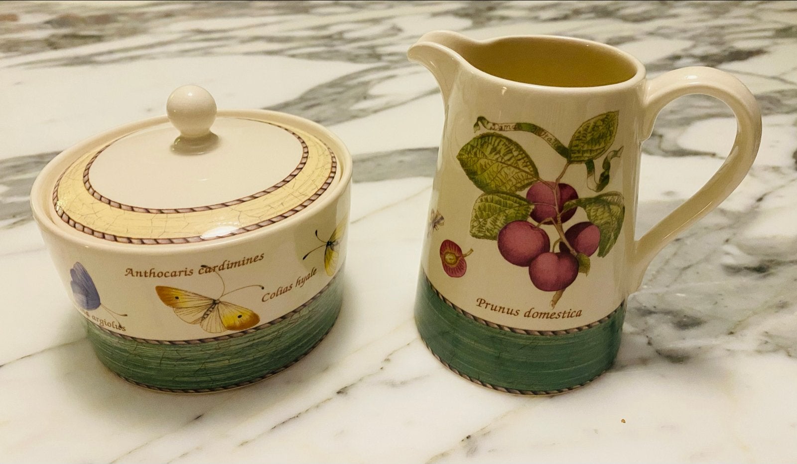 Wedgwood Sarah's Garden suikerpot en melkkan, Overige typen, Ophalen of Verzenden, Zo goed als nieuw, Wedgwood