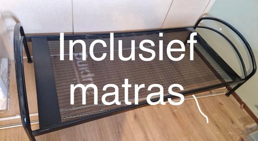 Bed inclusief matras, Huis en Inrichting, Slaapkamer | Bedden, Ophalen, 90 cm, Eenpersoons, Zwart