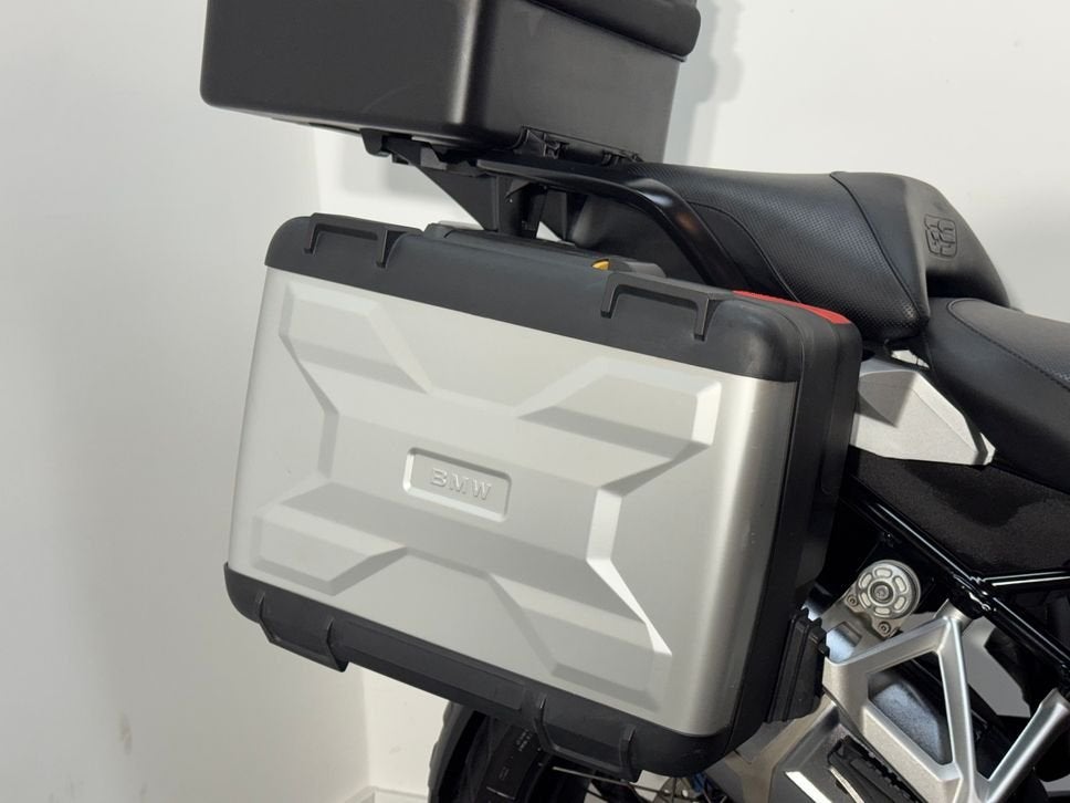 BMW R 1250 GS ADVENTURE (bj 2021), 2 cilinders, 1254 cc, Motorrijbewijs A, Bedrijf