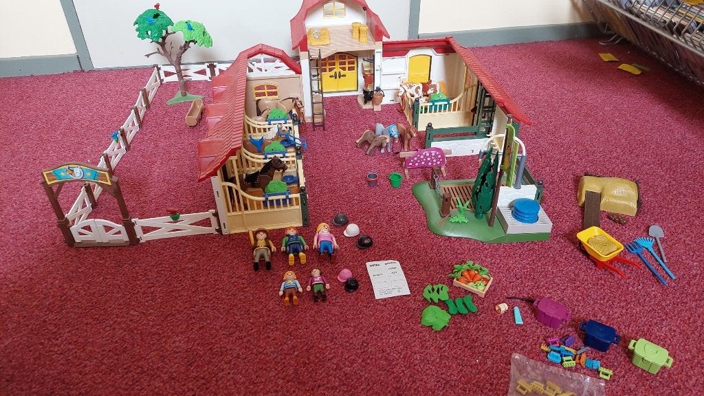 Super leuke paarden set paardenmanege manege Playmobil, Ophalen, Gebruikt