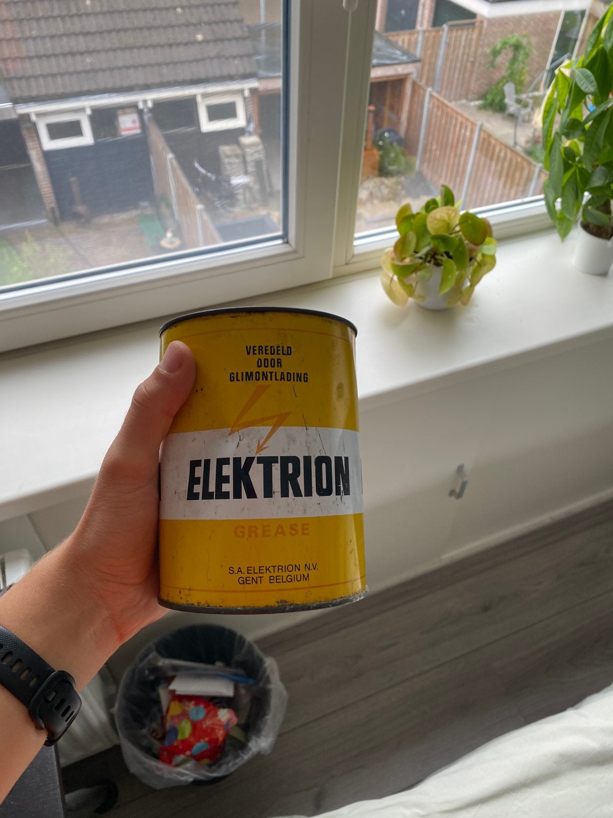 Elektrion grease afgesloten, Ophalen of Verzenden