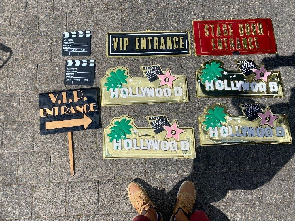 Hollywood versiering, Hobby en Vrije tijd, Feestartikelen, Ophalen of Verzenden, Zo goed als nieuw, Versiering, Verjaardag