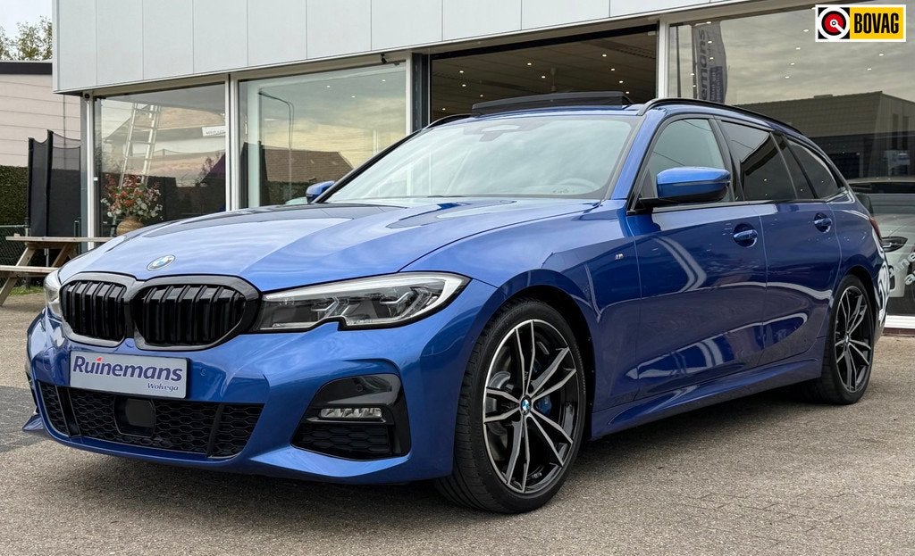 BMW 330I M-SPORT / SHADOW / LASER / PANO / TREKHAAK, Auto's, BMW, Automaat, 1998 cc, Achterwielaandrijving, Gebruikt