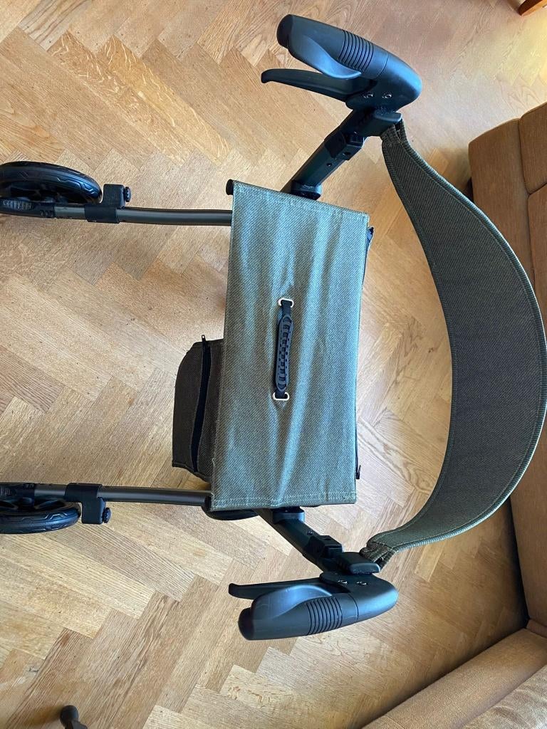 rollator, Ophalen, Opvouwbaar, Zo goed als nieuw