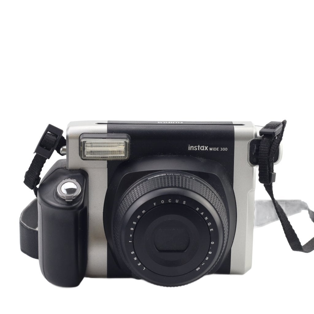 Instax Wide 300 Polaroid Camera, Instax, Zo goed als nieuw, Support@instax.com, FUJIFILM North America Corporation
1100 King Georges Post Road
Edison, NJ 08837
USA
