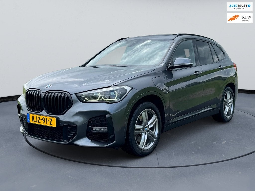 BMW X1 XDrive25e eDrive Edition M-Sport|Pano|Leer|Trekhaak|H, Auto's, BMW, Bedrijf, Te koop, X1, 4x4, ABS, Achteruitrijcamera
