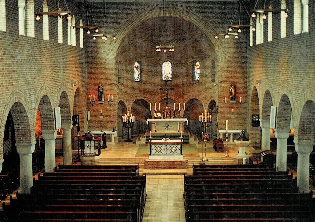 Joure, interieur R.K. Kerk, Verzenden, Ongelopen, Friesland
