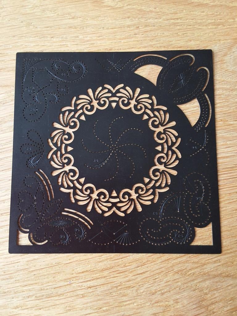Borduurmal voor kaarten en scrapbooking, Ophalen of Verzenden, Gebruikt, Handborduren, Onderdeel of Toebehoren
