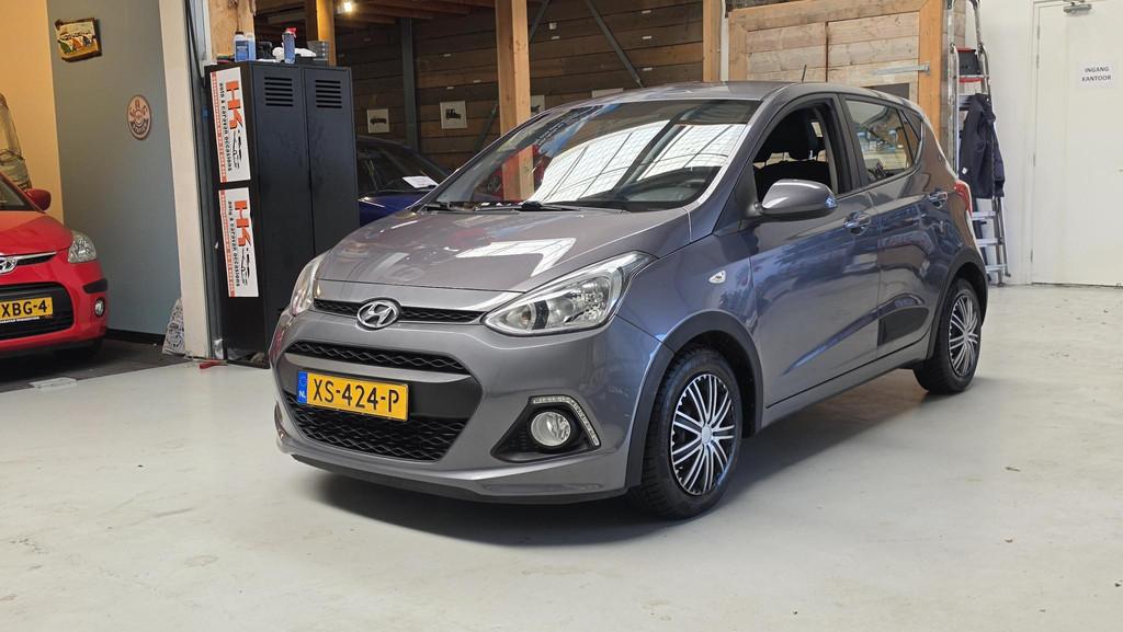 Hyundai i10 1.0i i-Motion Comfort Carplay, Airco, Bluetooth,, Auto's, Euro 5, Stof, Gebruikt, 31 €/maand
