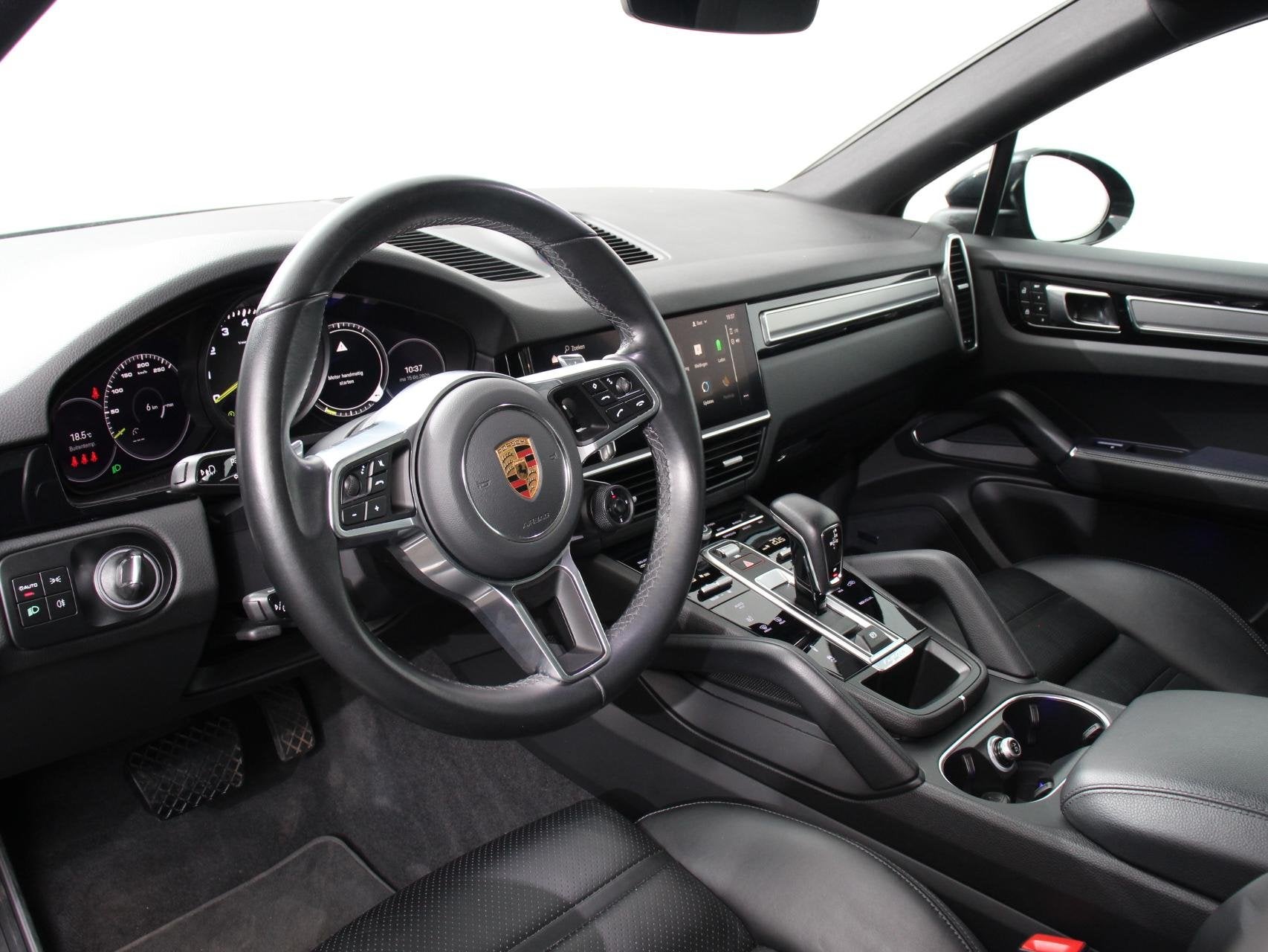 Porsche Cayenne Coupé 3.0 E-Hybrid 476pk Platinum Edition L, Auto's, Cayenne, 14 kWh, Gebruikt, 2995 cc