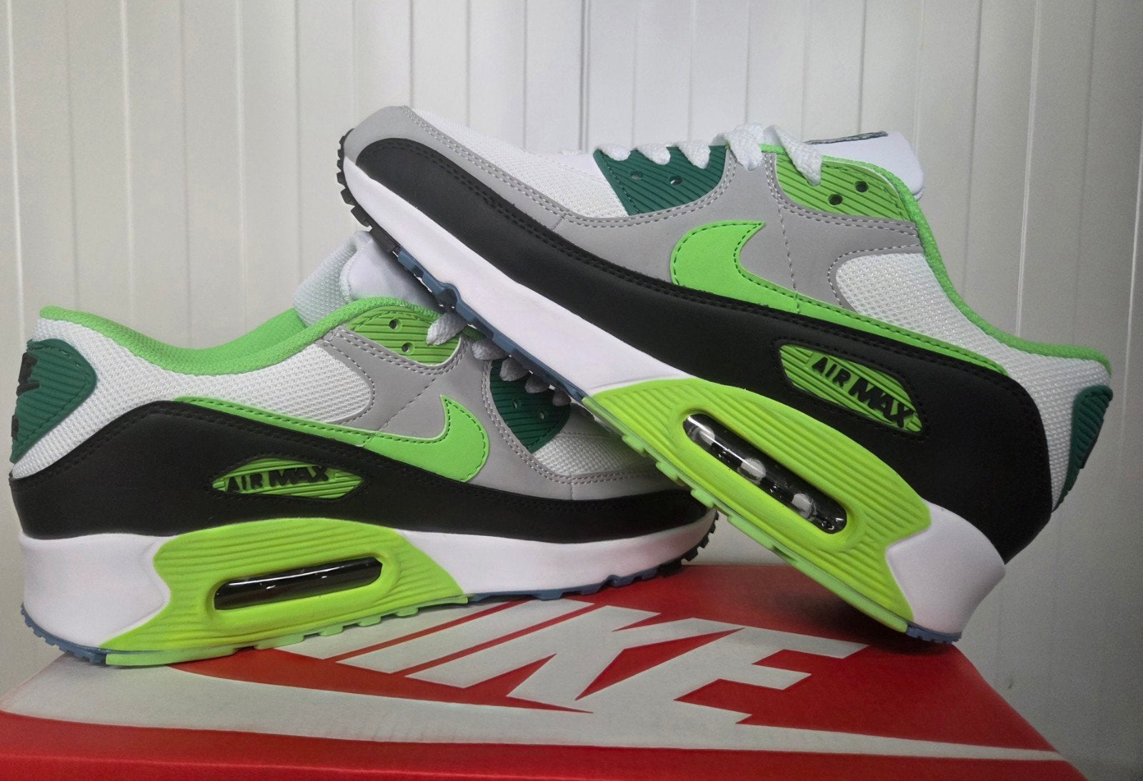 Nike air max 90 Wit/Groen/Zwart 40 41 42 43 44 45 46 47, Kleding | Heren, Schoenen, Ophalen of Verzenden, Nieuw, Wit, Sneakers of Gympen