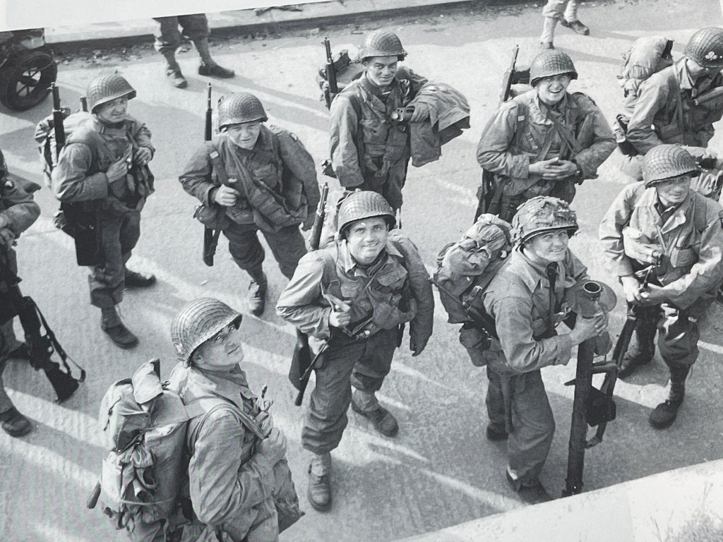 American Warriors Paratroopers Prior to Normandy D-Day WO II, Ophalen of Verzenden, Luchtmacht, Amerika, Boek of Tijdschrift