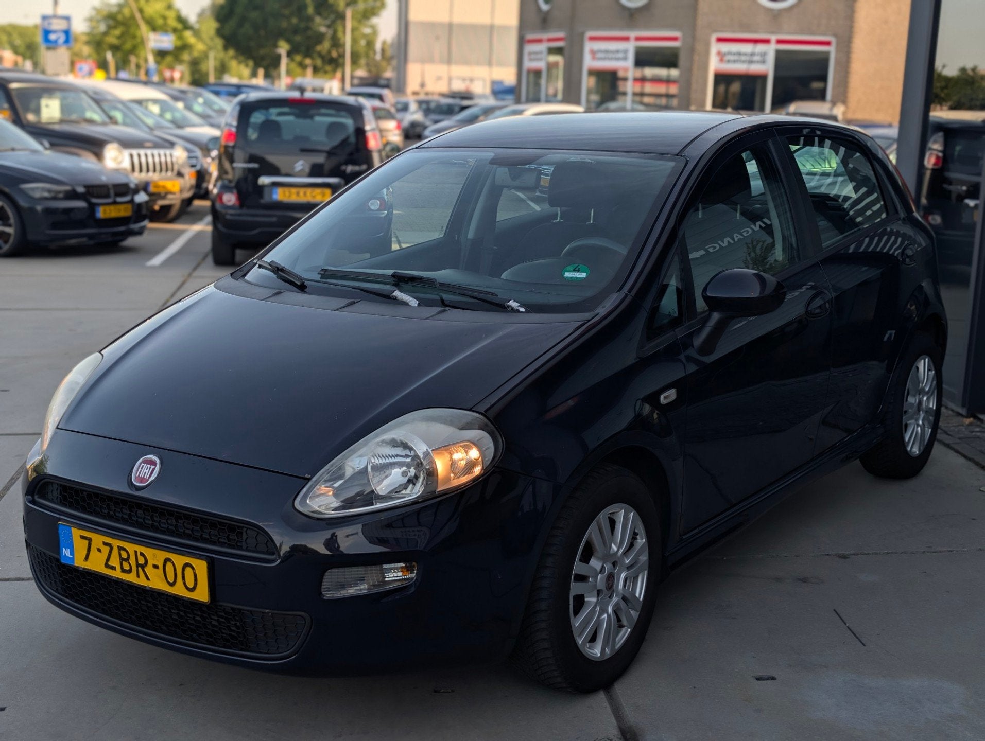 Fiat Punto Evo 0.9 TwinAir Street - Airco - Electr Ramen -, Auto's, Fiat, Gebruikt, 49 €/maand, Origineel Nederlands, Bedrijf