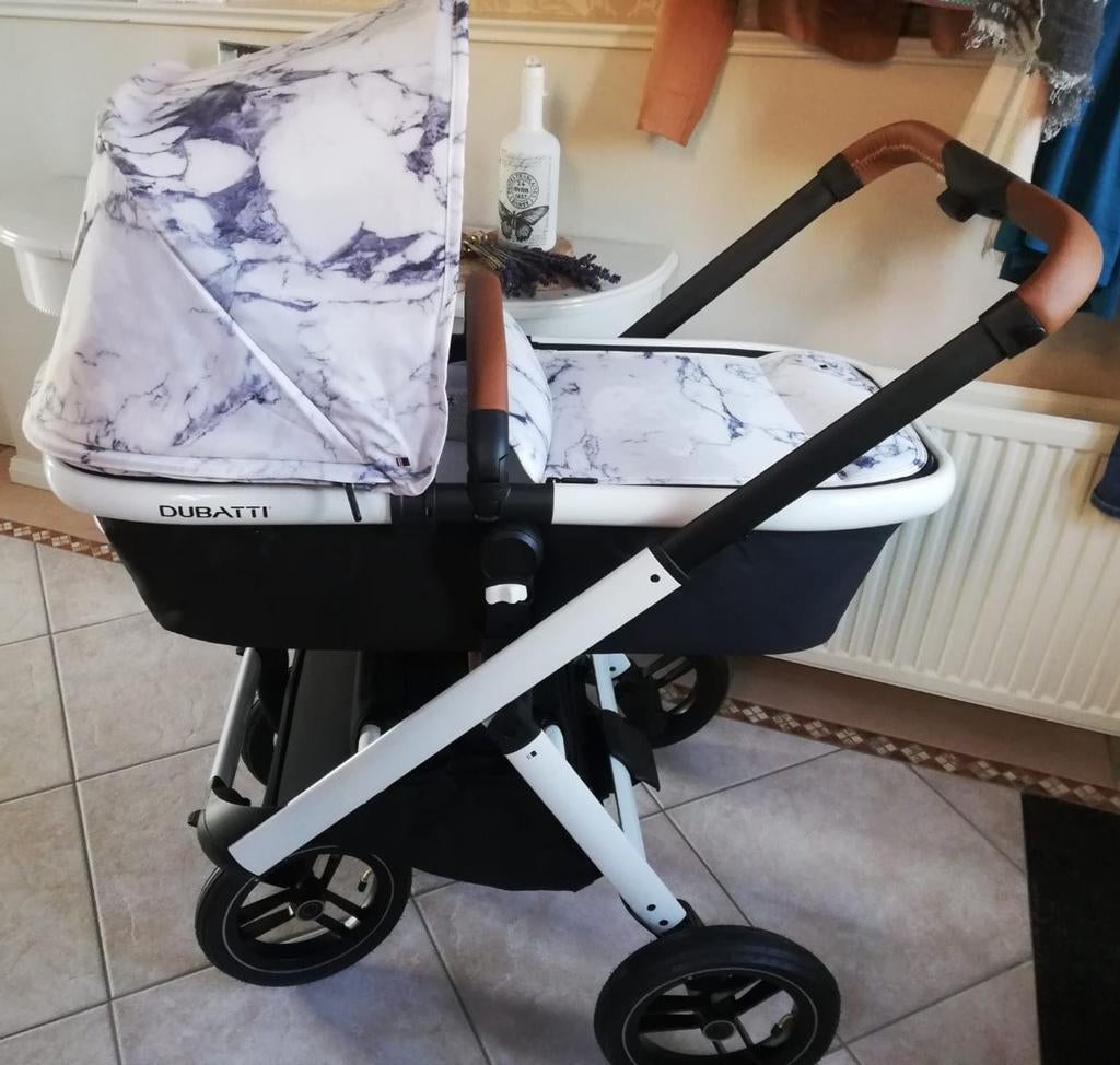 Zeer nette Dubatti combi kinderwagen, Kinderen en Baby's, Kinderwagens en Combinaties, Zo goed als nieuw, Overige merken, Ophalen of Verzenden