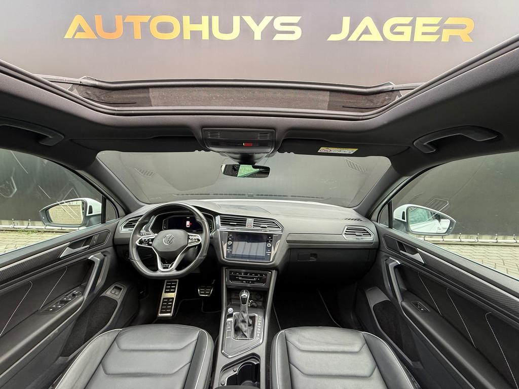 Volkswagen Tiguan 1.4 TSI eHybrid R-Line Pano 360 Leder Carp, Auto's, 1716 kg, Zwart, 4 cilinders, Wit