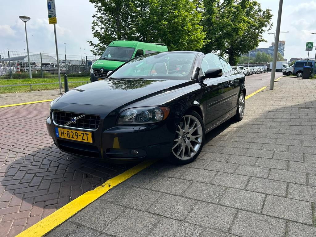 Volvo C70 T5 summum Carbrio - 2007 -192.000 km - nette staat, Auto's, Volvo, Voorwielaandrijving, Automatische klimaatregeling