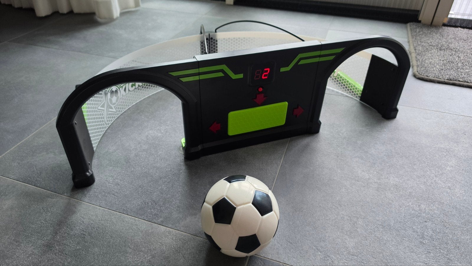 Kick-About Voetbalspel, Sport en Fitness, Voetbal, Ophalen of Verzenden, Zo goed als nieuw