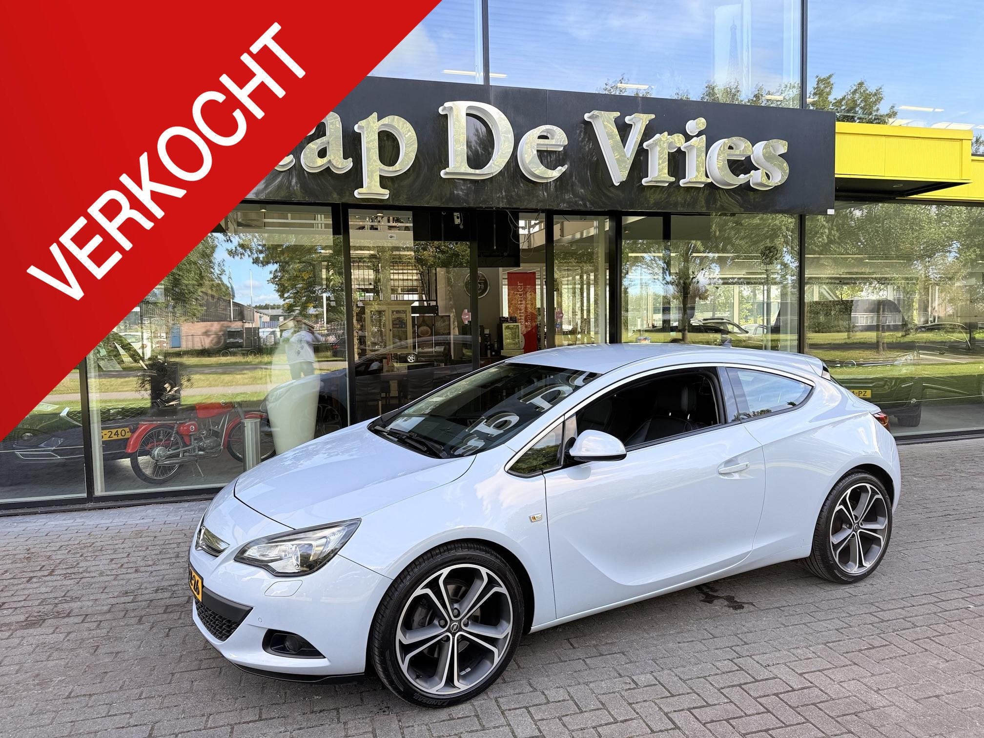 Opel Astra GTC 1.6 Turbo Sport, Euro 5, Gebruikt, Zwart, 4 cilinders