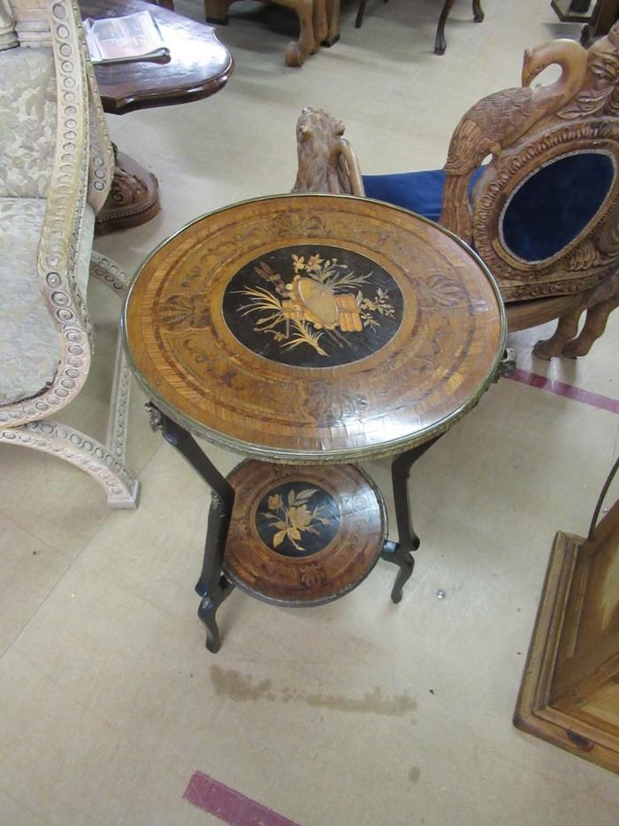 Oer 09349 antiek rond bijzettafeltje met inlegwerk, Ophalen