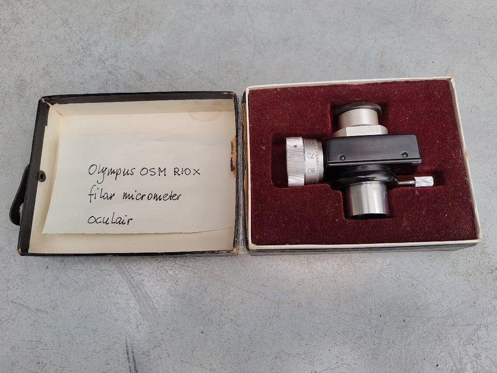 Te koop: Olympus OSM R10X Filar Micrometer Oculair (10X), Ophalen, Gebruikt, Minder dan 400x