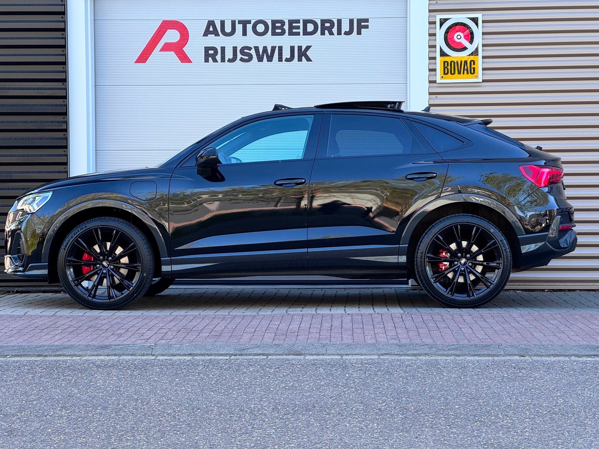 Audi Q3 Sportback 45 TFSI e S Edition Pano/Matrix/Blindspot, Auto's, Audi, 12 maanden, Gebruikt, Euro 6, Leder en Stof
