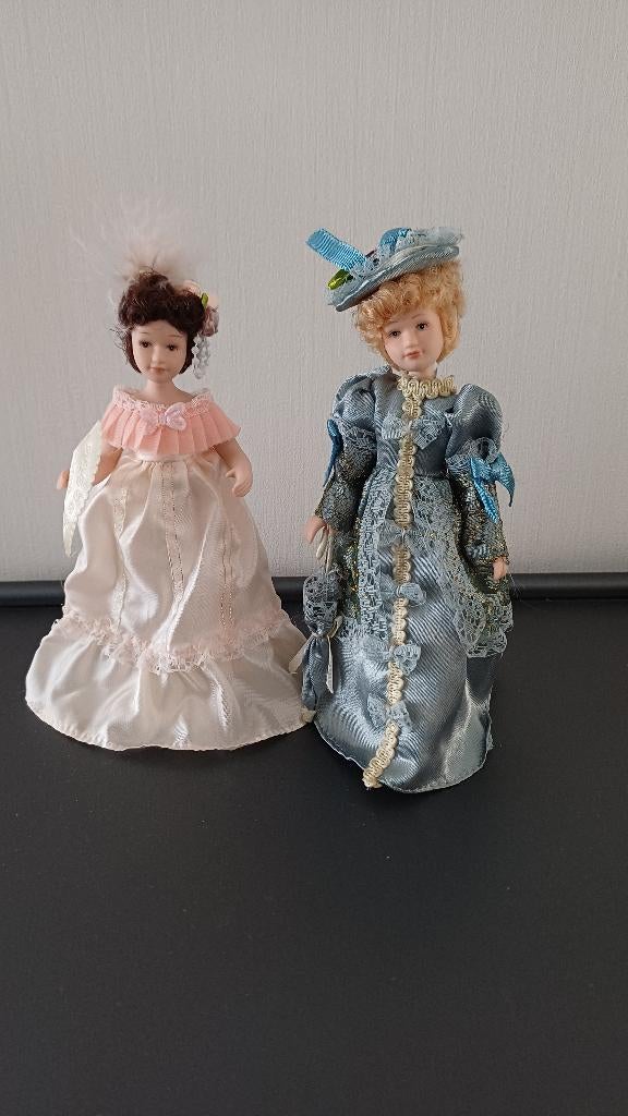 Victoriaanse porseleinen poppetjes, Antiek en Kunst, Antiek | Speelgoed, Ophalen of Verzenden