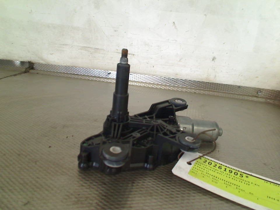 Ruitenwissermotor Achter Renault Twingo III (AH) 0390208013, Gebruikt, Renault Deutschland AG, Dialog.deutschland@renault.de, Peter-Huppertz-Straße 5, Köln 51063, , Duitsland