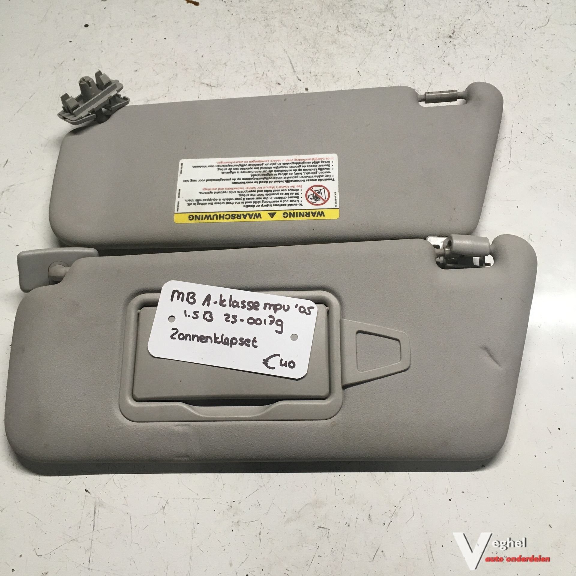 Mercedes A klasse 1.5 B 2005 2500179   Zonnekleppen