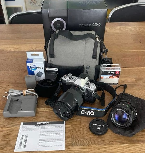 Olympus OM-D E-M5 Mark II met Canon 50mm f1.8 en accessoires, Gebruikt, Kantelbaar/draaibaar scherm, Ophalen of Verzenden, Olympus