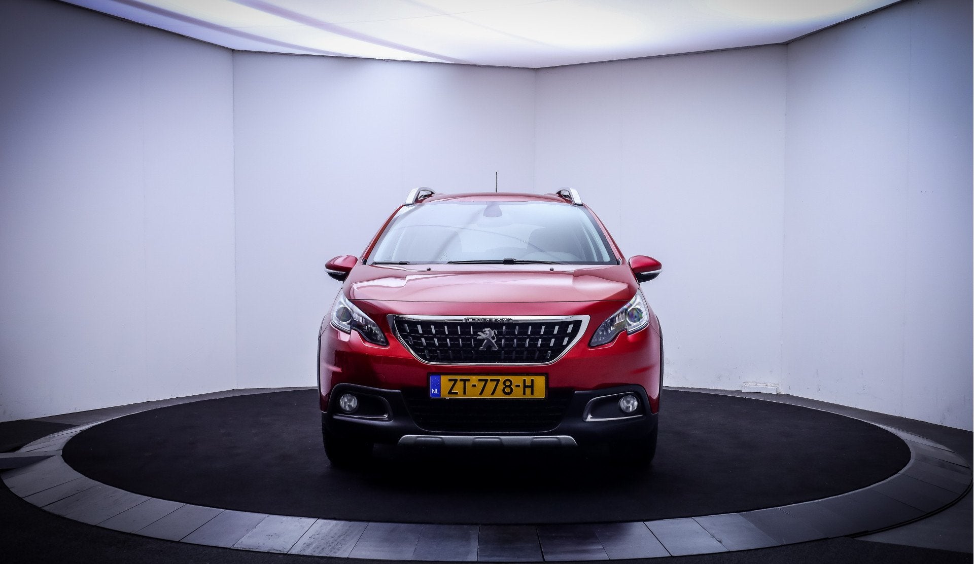 Peugeot 2008 1.2T Aut. ALLURE CAMERA | CARPLAY | CLIMA | CRU, Auto's, Peugeot, Dealer onderhouden, 1199 cc, 1165 kg, Leder en Stof